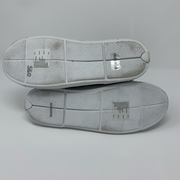 Host Pick ⭐️| Stuart Weitzman Heather High (girls 5) - Picture 5 of 8